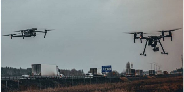 "Szeryfowie lewego pasa" pod lupą policyjnych dronów! Na autostradzie setki wykroczeń - najwięcej w Łódzkiem