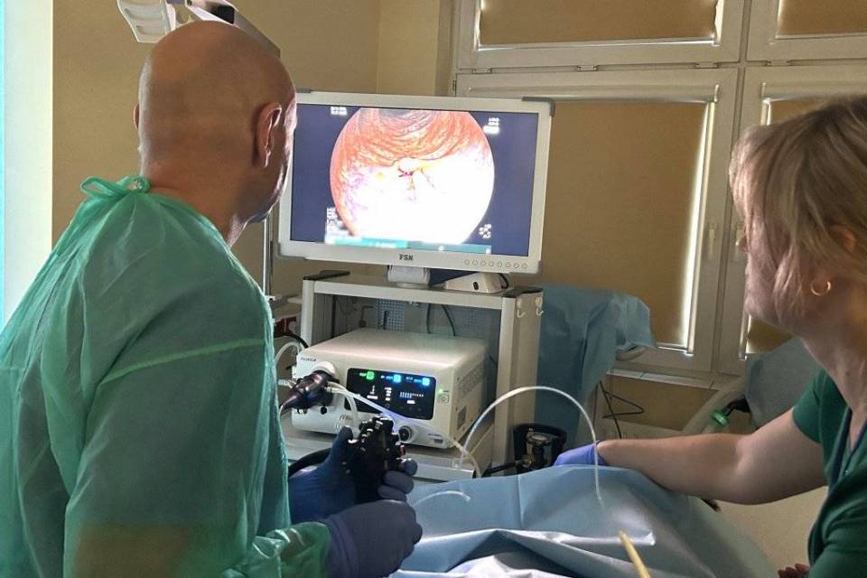 Nowoczesna diagnostyka w Sieradzu. Szpital zyskał sprzęt wart ponad milion złotych. Kolejne 100 tys. dołoży miasto